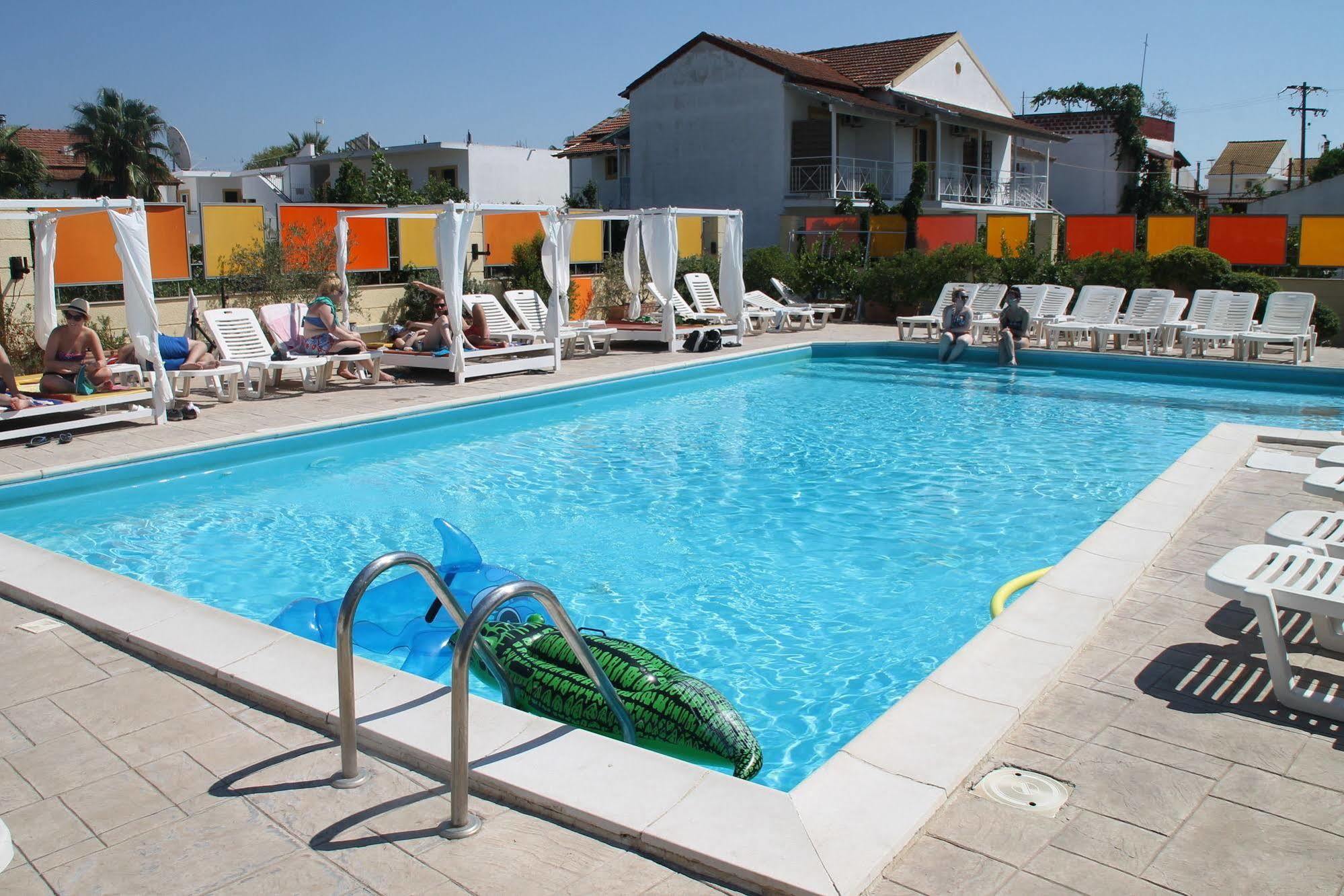 Kavos Central Gardens Exterior foto
